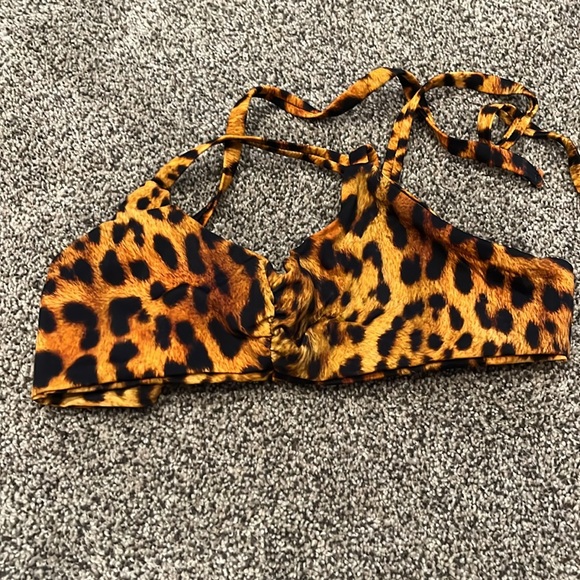 Fused Hawaii bikini this print is so cute - Picture 4 of 5